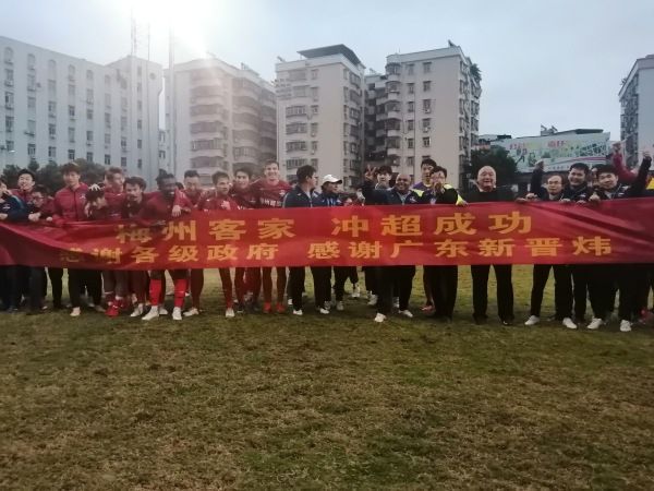 国产三级在线精品男人的天堂